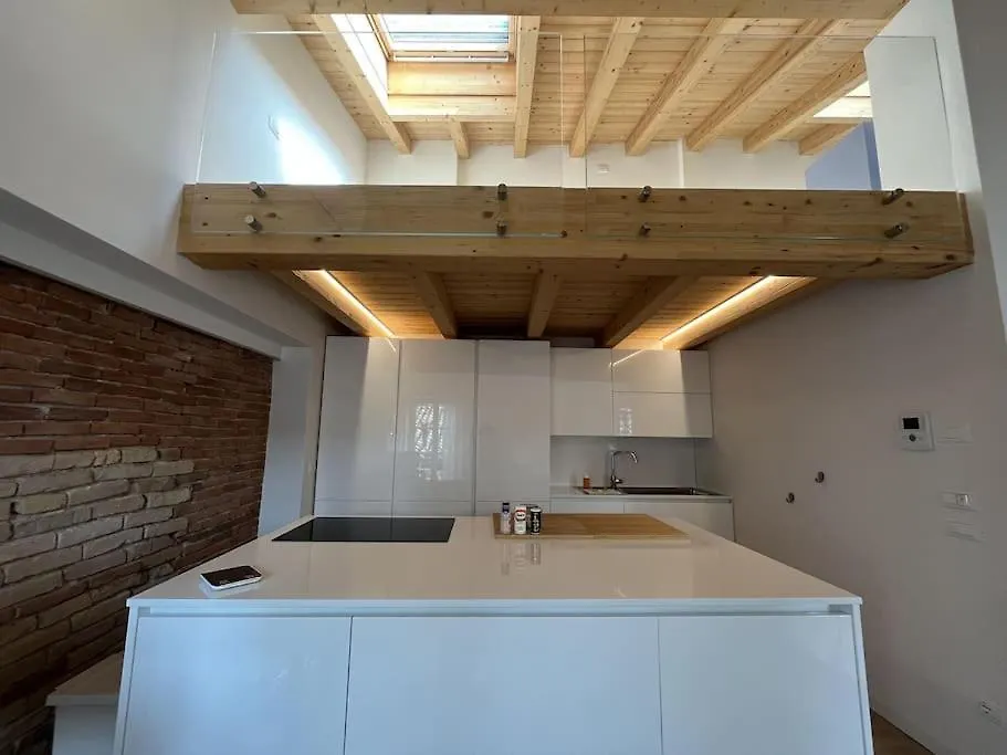 La Piccola Casa Al Lago - Intera Casa Con 3 Camere E 2 Box Salo