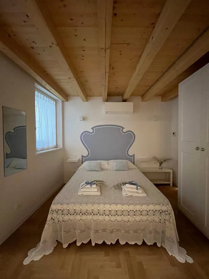 La Piccola Casa Al Lago - Intera Casa Con 3 Camere E 2 Box Salo 0*,