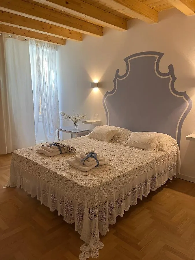 Дом отдыха La Piccola Casa Al Lago - Intera Casa Con 3 Camere E 2 Box Сало Италия