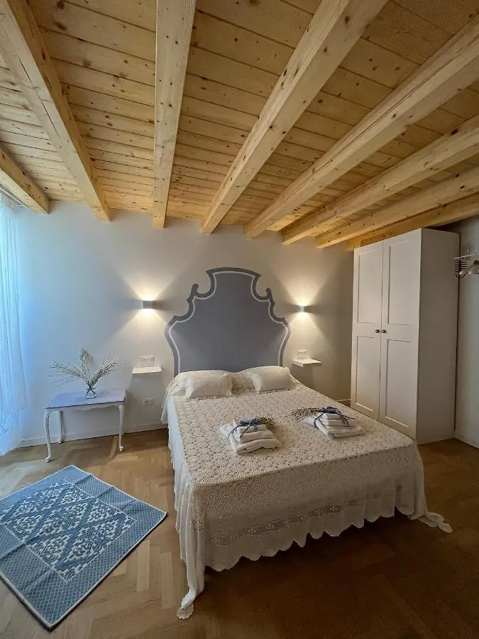Дом отдыха La Piccola Casa Al Lago - Intera Casa Con 3 Camere E 2 Box Сало