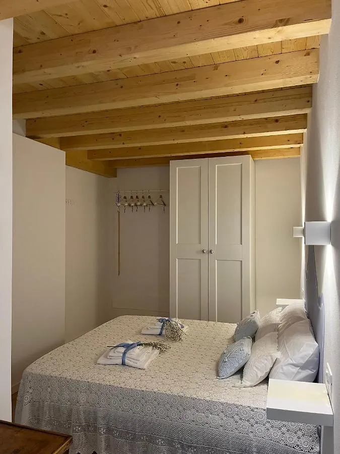 La Piccola Casa Al Lago - Intera Casa Con 3 Camere E 2 Box Salo Holiday home