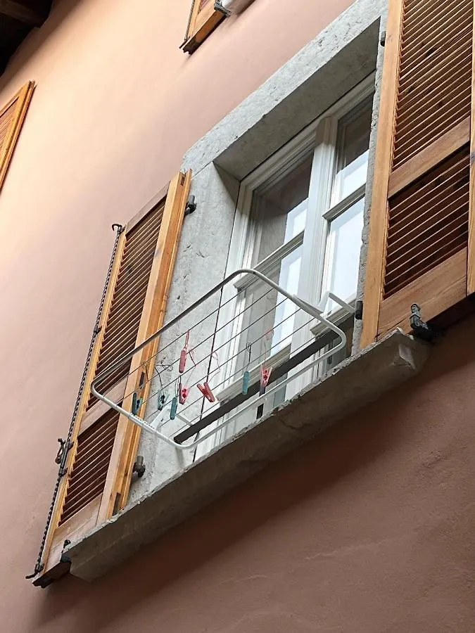 Holiday home La Piccola Casa Al Lago - Intera Casa Con 3 Camere E 2 Box Salo Italy