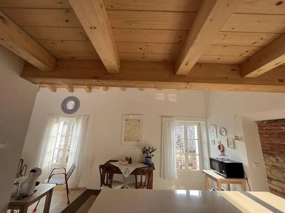 Holiday home La Piccola Casa Al Lago - Intera Casa Con 3 Camere E 2 Box Salo