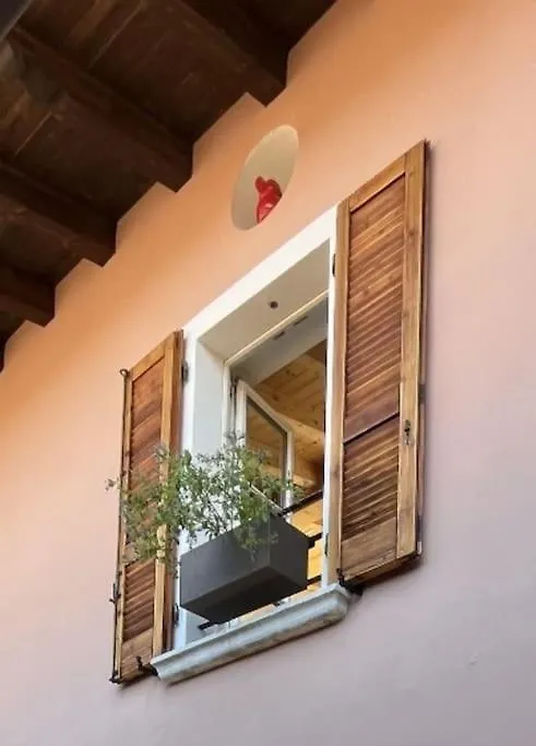 La Piccola Casa Al Lago - Intera Casa Con 3 Camere E 2 Box Salo