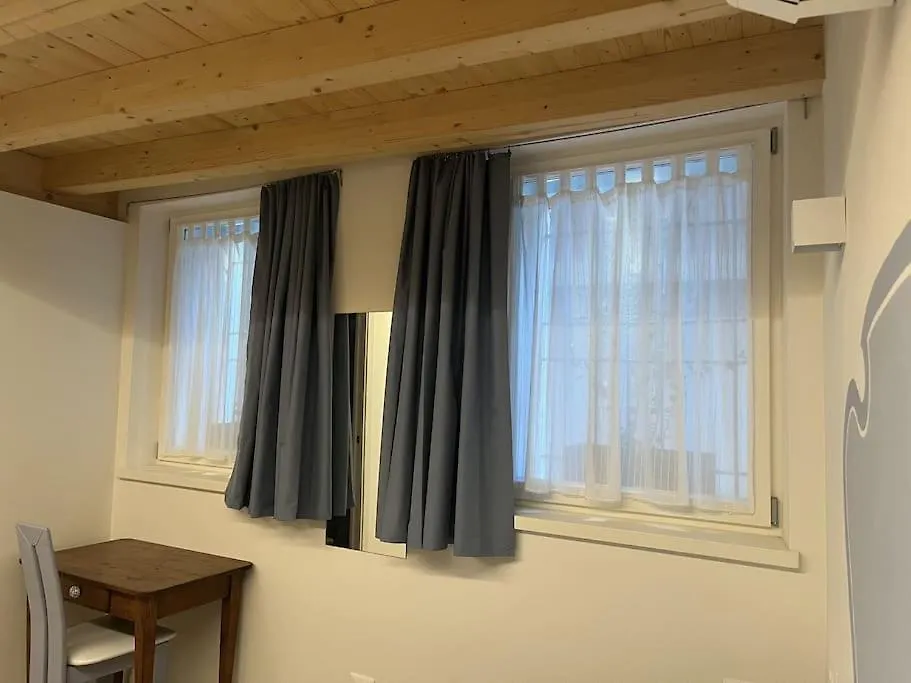 La Piccola Casa Al Lago - Intera Casa Con 3 Camere E 2 Box Сало Дом отдыха